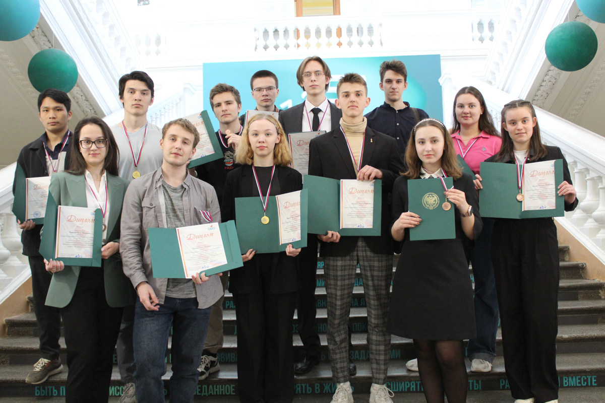 Студенты Политеха получили медали и дипломы интернет-олимпиад